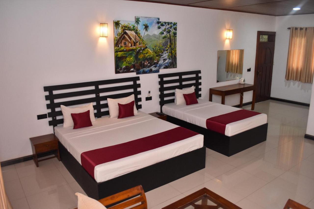Pivisuma Lodge Dambulla Esterno foto