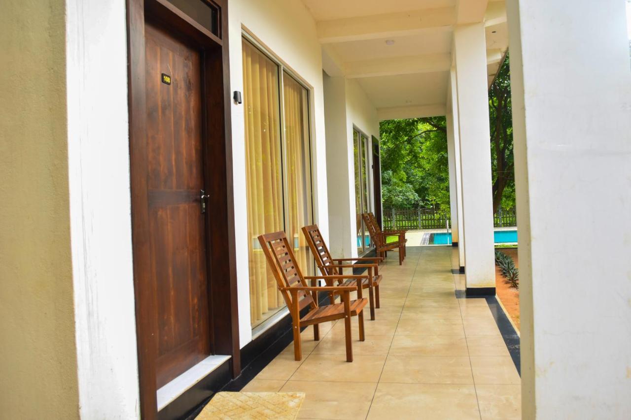 Pivisuma Lodge Dambulla Esterno foto